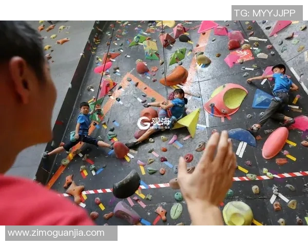 重庆极限运动队在世界攀岩锦标赛中的逆袭之旅与荣耀时刻