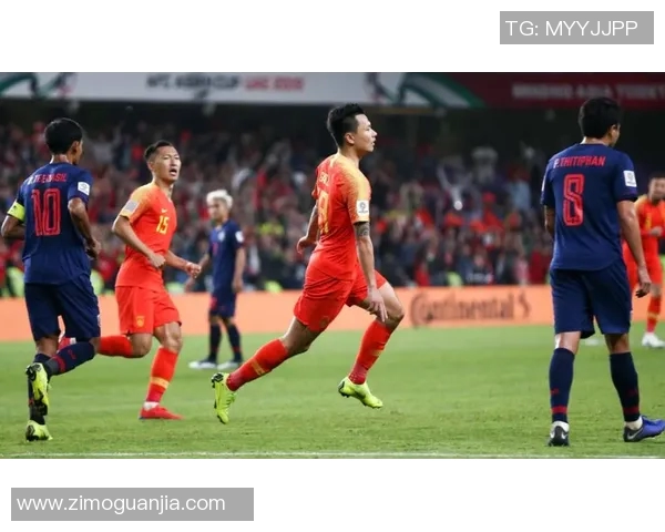 国足迎战泰国中国杯全力争胜展现实力与团结精神