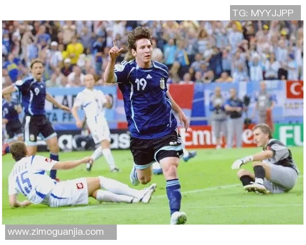 恩里克与梅西谁更具足球传奇色彩探讨两位巨星的成就与影响力