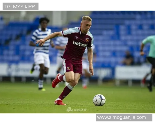 曼联对阵雷丁精彩赛事新浪直播全程回顾与分析