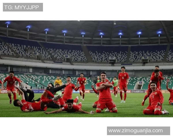 智诚与上港激战正酣直播盛况全程回顾精彩瞬间不容错过 智诚与上港激战正酣直播盛况全程回顾精彩瞬间不容错过