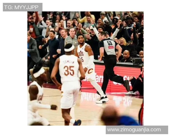 骑士与热火激战11月29日期待精彩对决与球星表现 骑士与热火激战11月29日期待精彩对决与球星表现