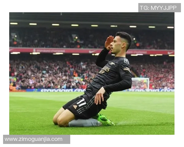 马丁内利的崛起之路：从青涩小将到足坛新星的华丽转身