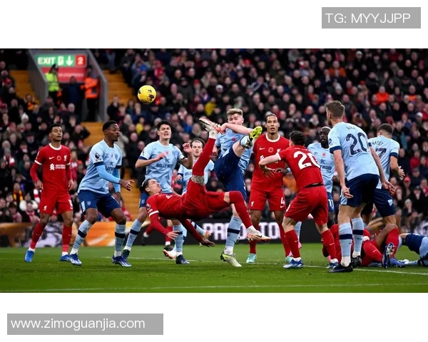 利物浦与曼城比赛前默哀致敬英超历史伟大球员的感人时刻